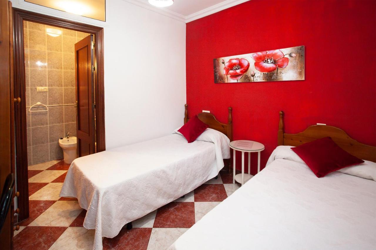 Pension Hidalgo 1 Utrera Buitenkant foto